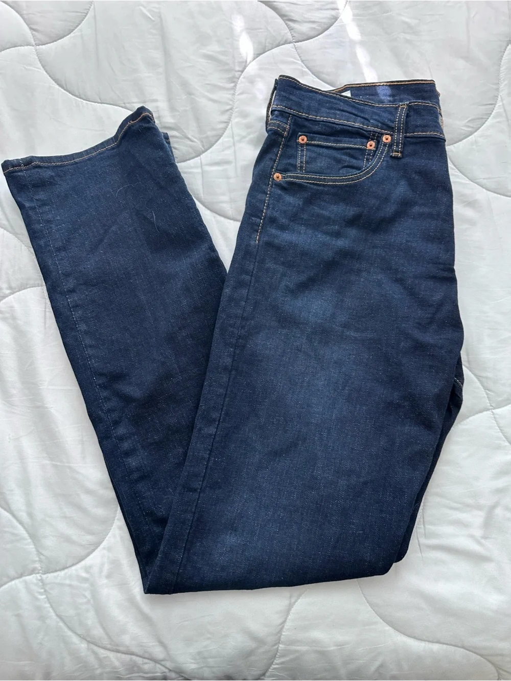 Levi's Straight-Leg Jeans Waist 35 Length 34 - Picture 2 of 8